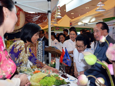 Việt Nam giới thiệu các món ăn đậm bản sắc dân tộc với bạn bè quốc tế.